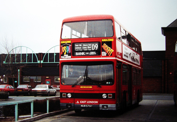 Route D9, East London Buses, T579, NUW579Y, Crossharbour