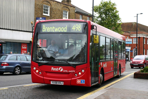 Route 498, First London, DML44079, YX58HVJ, Brentwood