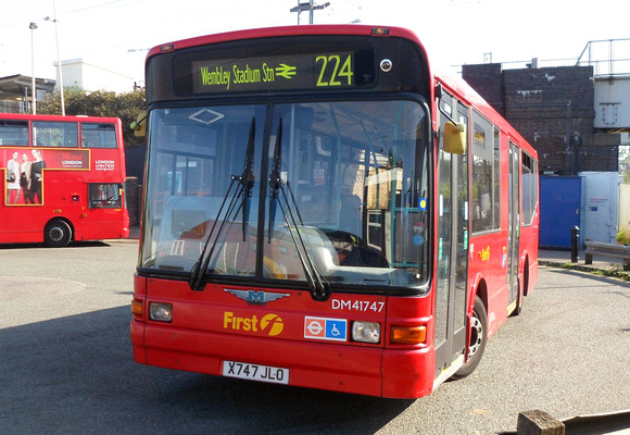 Route 224, First London, DM41747, X747JLO, Willesden Junction