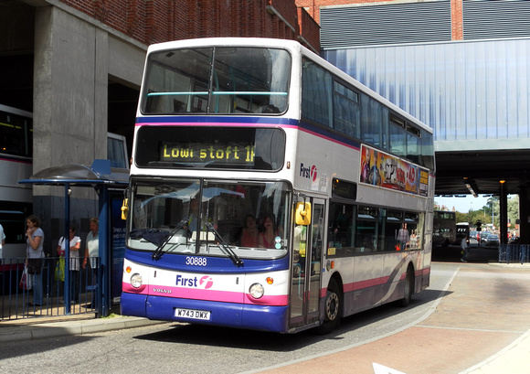 Route 1A, First 30888, W743DWX, Great Yarmouth