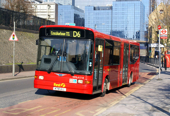 Route D6, First London, DML41718, W718ULL, Crossharbour
