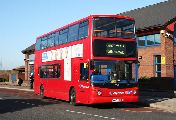 Route 472, Stagecoach London 17401, Y401NHK, Thamesmead