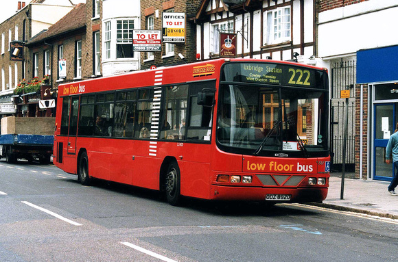 Route 222, Uxbridge Buses, LLW20, ODZ8920, Uxbridge