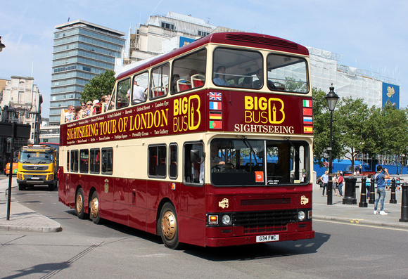 Big Bus Tours, DHM34, G34FWC, Trafalgar Square
