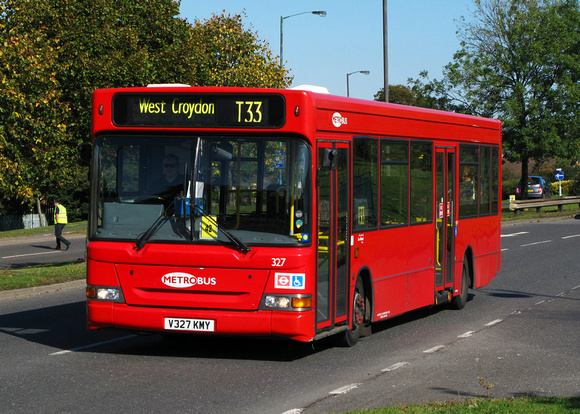Route T33, Metrobus 327, V327KMY, Addington Village