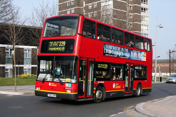 Route 229, London Central, PVL272, PN02XBW, Erith
