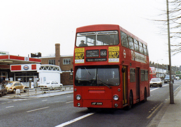 Route 166, London Transport, DMS306, JGF306K, South Croydon