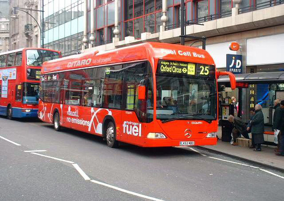Route 25, First London, ESQ64991, LK53MBO, Oxford Street