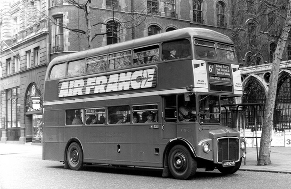 Route 6A, London Transport, RM1939, ALD939B, Aldwych
