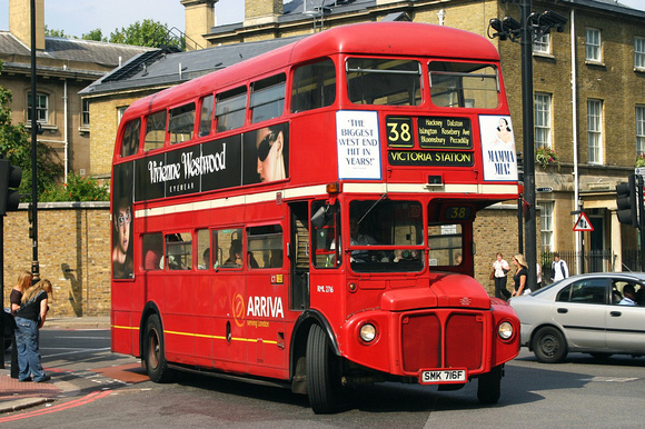 Onhandig Verscherpen Boodschapper London Bus Routes | Route 38: Clapton Pond - Victoria | Route 38, Arriva  London, RML2716, SMK716F, Victoria