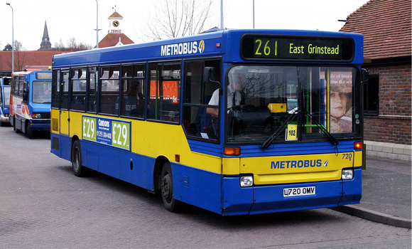Route 261, Metrobus 720, L720OMV, Uckfield