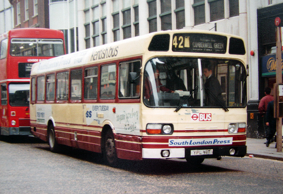 Route 42, Kentish Bus 463, YPL411T, Aldgate
