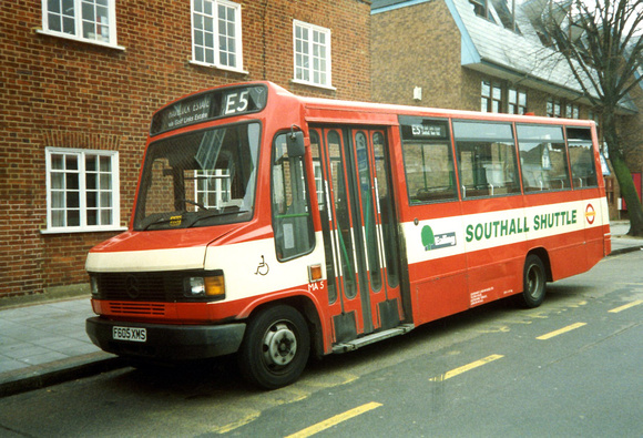 Route E5, Ealing Buses, MA5, F605XMS