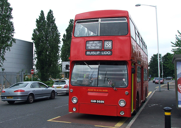 Route 158, London Transport, DMS1868, GHM868N, Eastcote Lane