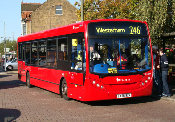 Route 246, Selkent ELBG 36009, LX58BZW, Bromley