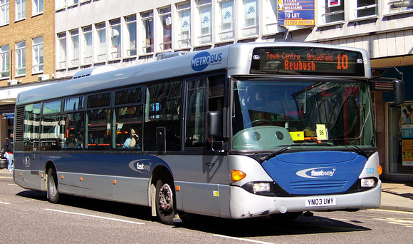 Route 10, Metrobus 532, YN03UWY, Crawley