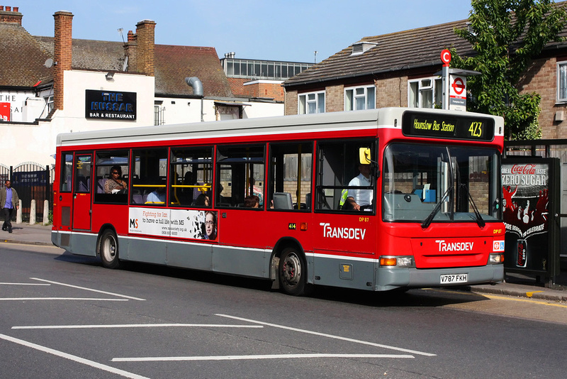 London Bus Routes Route 423 Heathrow Teminal 5 Hounslow Bus