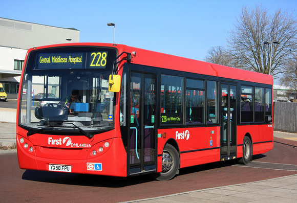 Route 228, First London, DML44056, YX58FPU, Central Middlesex Hospital