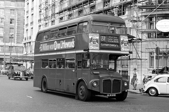 Route 137, London Transport, RM2064, ALM64B