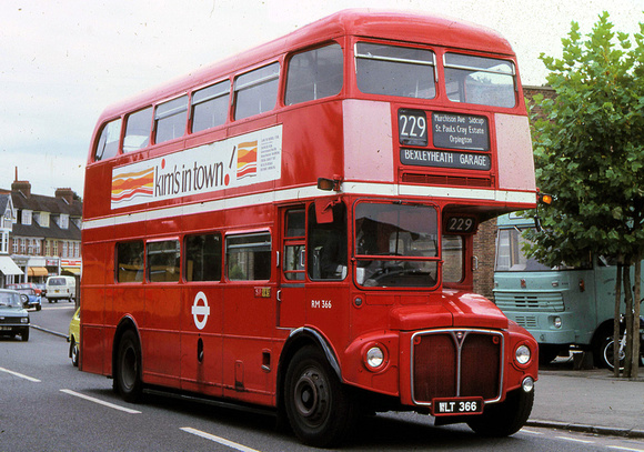 Route 229, London Transport, RM366, WLT366