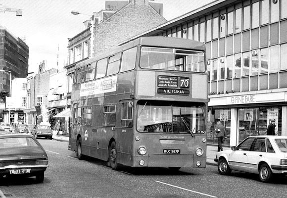Route 70, London Transport, DMS1997, KUC997P