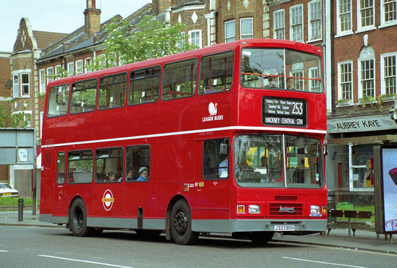 Route 253, Leaside Buses, L323, J323BSH, Manor House