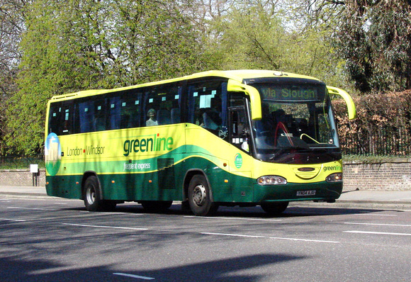 Route 702, First Berkshire 23013, YN04AJU, Royal Albert Hall