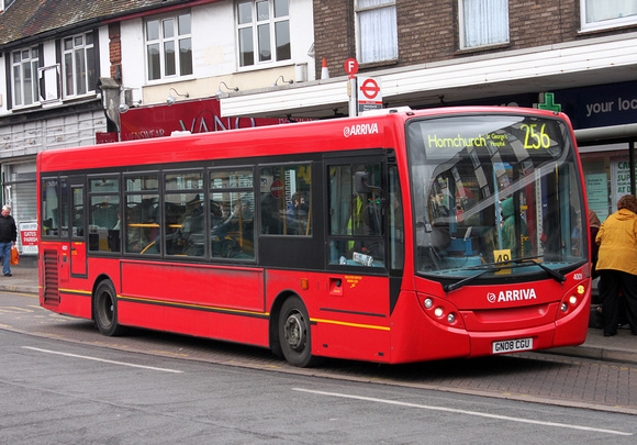 Route 256, Arriva Southend 4001, GN08CGU, Hornchurch