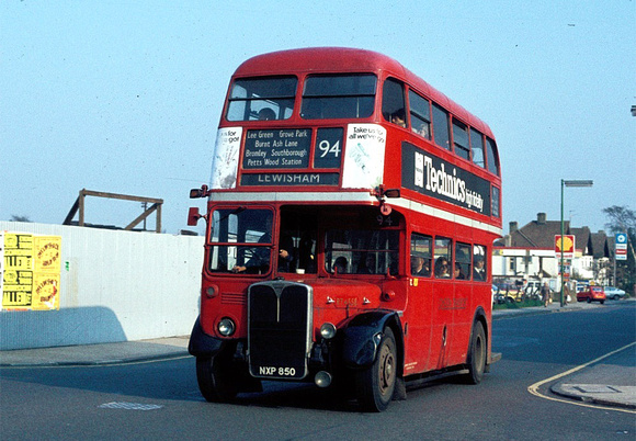 Route 94, London Transport, RT3823, NXP850, Petts Wood