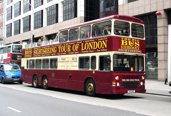 Big Bus Tours, G42FWC, Victoria Street