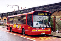 Route 339, First London, DM700, X502JLO, Shadwell