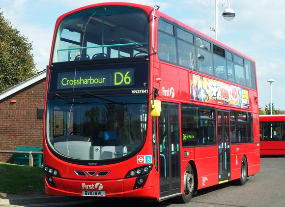 Route D6, First London, VN37841, BV10WVL, Crossharbour