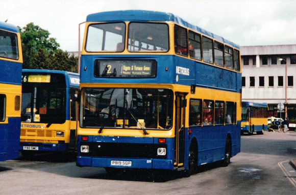 Route 2, Metrobus 819, P819SGP, Crawley