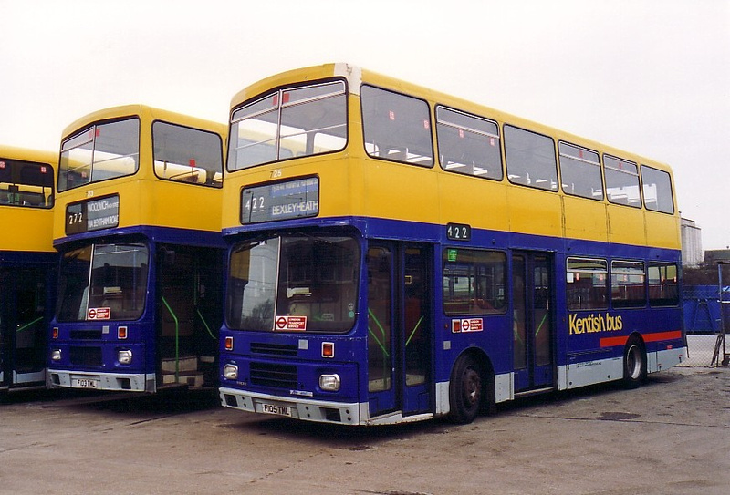 transit-systems-bus-74-bs01jb-on-route-422-at-sunshine-station-wongm