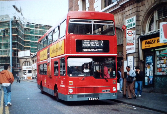 Route 2, South London Buses, M1062, B62WUL, Victoria