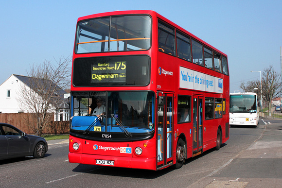 Route 175, Stagecoach London 17854, LX03BZH, North Romford