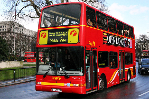 Route 414, First London, TN1238, LT52WVG, Marble Arch