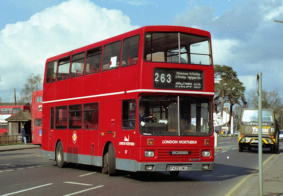 Route 263, London Northern, S9, F429GWG, Potters Bar