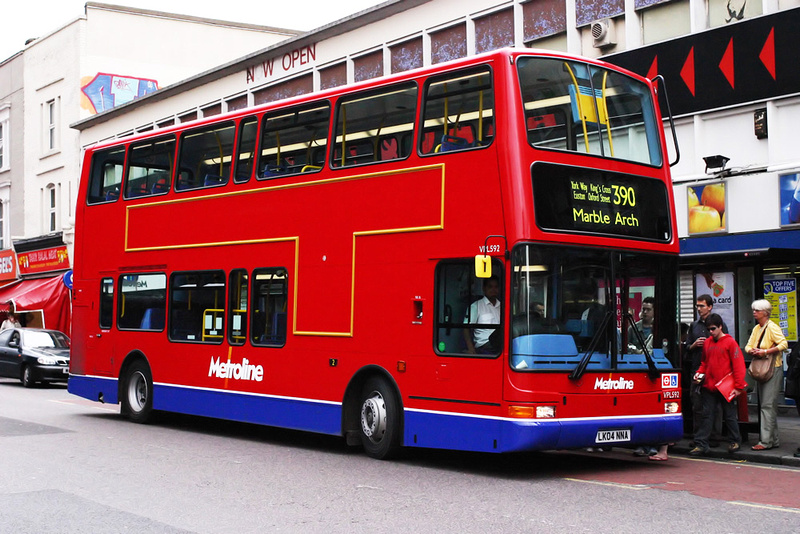 travel buses 390