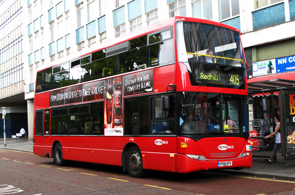 Route 405, Metrobus 957, YP58UFV, Croydon