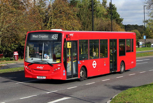 Route 433, Abellio London 8786 YX12DLY, Addington Village