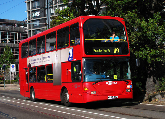 Route 119, Metrobus 444, YV03RCZ, Croydon