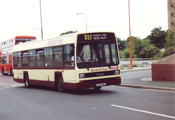 Route 227, Kentish Bus 419, D157HML, Bromley
