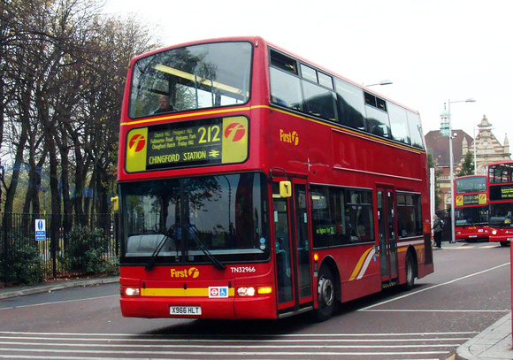Route 212, First London, TN32966, X966HLT, Walthamstow