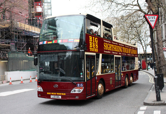 Big Bus Tours, LJ12GKL, Aldwych
