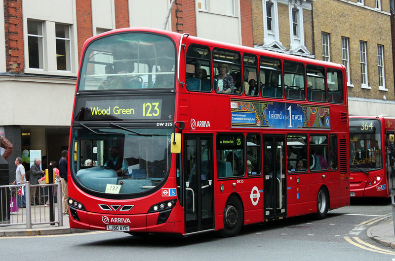 London Bus Routes | Route 123: Ilford - Wood Green