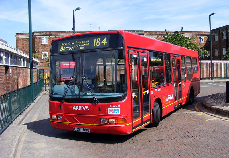 london-bus-routes-route-184-barnet-chesterfield-road-turnpike-lane