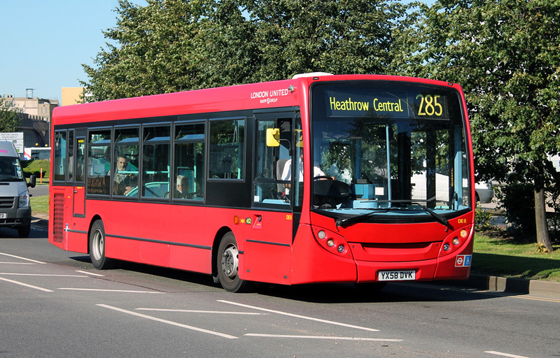 London Bus Routes | Route 285: Heathrow Central - Kingston